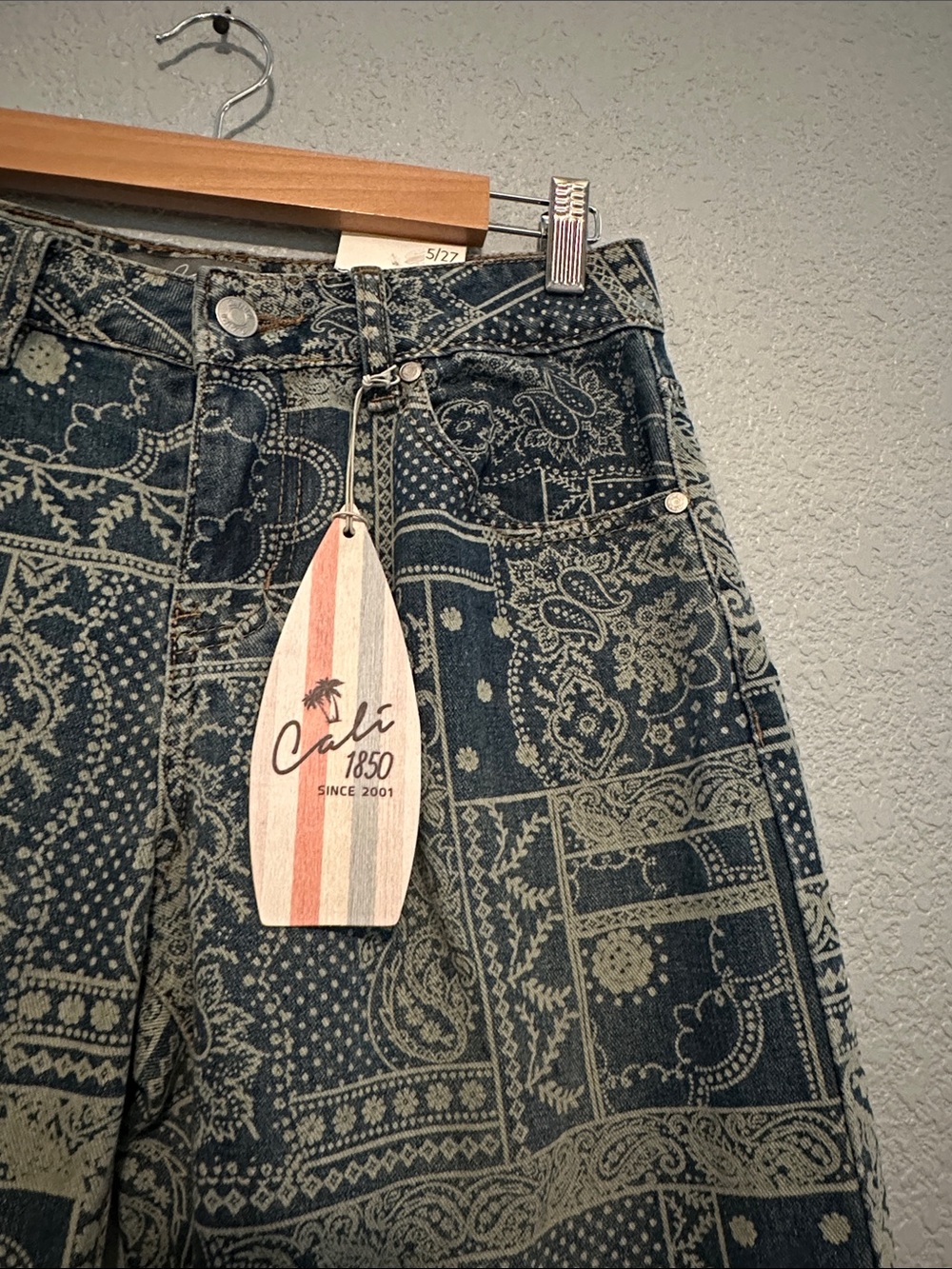 New Cali 1850 Boho Paisley Floral Wide Leg Jeans - Picture 4 of 6